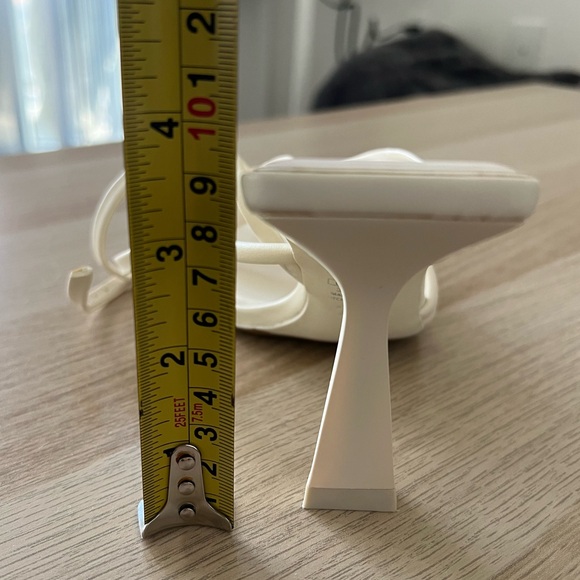 HIGH HEELED STRAP SANDALS - Picture 6 of 6